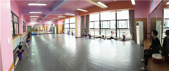 Behr百色熊携手南浦小学共建a小学教室小学海口v小学2016图片